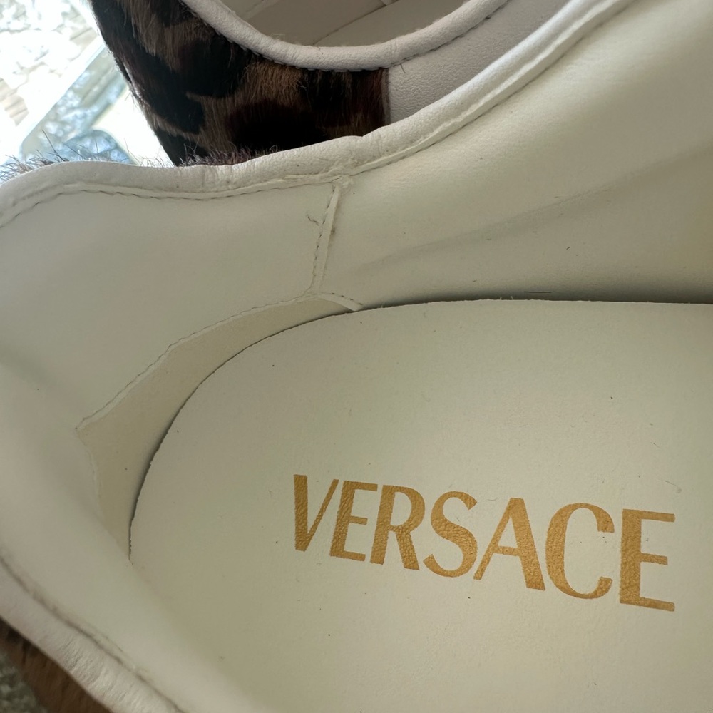 $695 New in Box Versace White Chic Greek Ladies Sneakers Animal Print sz 40 - Picture 7 of 16